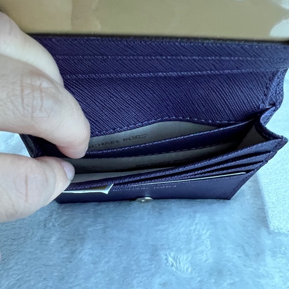 Michael Kors Mercer Leather Card Case - Iris (Purple) - Picture 8 of 10